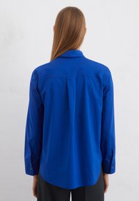 Marc O'Polo A-SHAPE  - Camicia - shiny blue