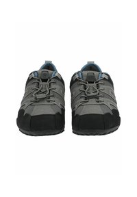 Scarpe sportive grigie e nere realizzate con materiali in rete e gomma, design con lacci, punta rotonda e suola con trazione. Leggere e traspiranti.