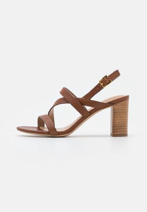 Sandalen - tan