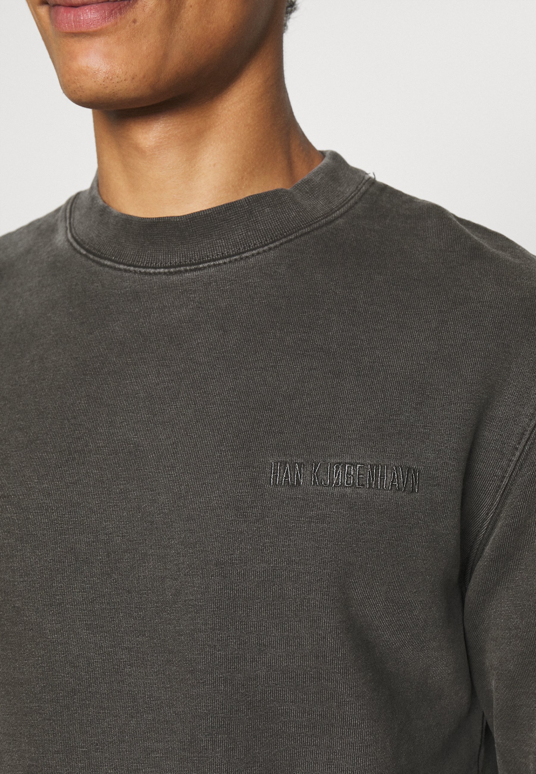 Han Kjøbenhavn Casual CREW Sweatshirt, Men's, Size: Medium, Dark grey