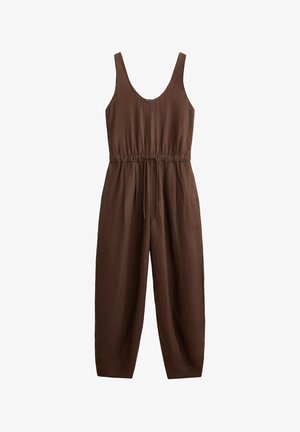 Brązowy kombinezon bez rękawów z szerokim dekoltem, elastycznym pasem i zwężającymi się nogawkami. Wykonany z lekkiego, teksturowanego materiału.