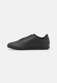 VAPOR 16 CLUB - Football Boots Indoor - black/deep jungle