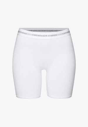 Witte wielrennersshorts van gladde stof, met een grijze elastische tailleband en het "Copenhagen Studios"-logo. Geen patronen of accenten.