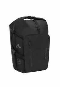 Sac à dos noir fabriqué à partir de matériaux recyclés, avec une fermeture enroulable, des bretelles ajustables, une poche zippée à l'avant et un détail de logo en relief.