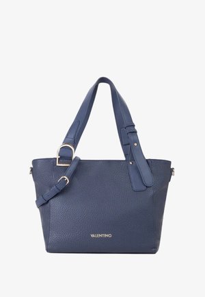 Sac cabas en cuir bleu marine avec finition texturée, double anses, bandoulière réglable et logo doré détaillé.