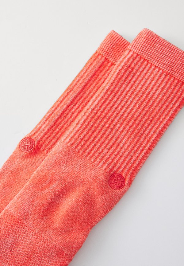 ICON DYED CREW UNISEX - Socks - coral2