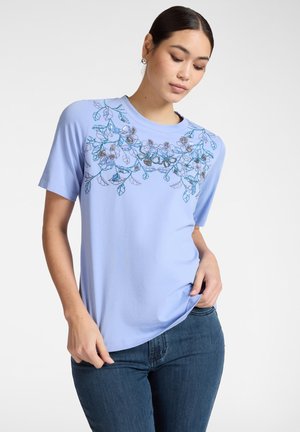 CON RICAMO FLOREALE - T-shirt imprimé - azzurro