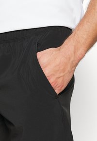 Thumbnail Image 7