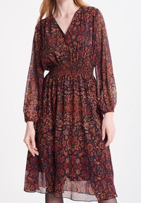 Greenpoint Vapaa-ajan mekko - black