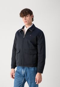 Tommy Hilfiger REVERSIBLE IVY JACKET - Übergangsjacke - desert sky