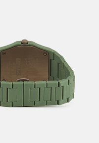 D1 Milano Klocka - green