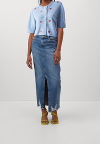 Object Cardigan - light blue