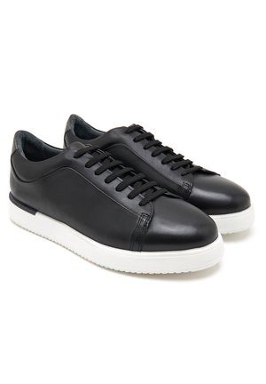 Sneakers laag - black