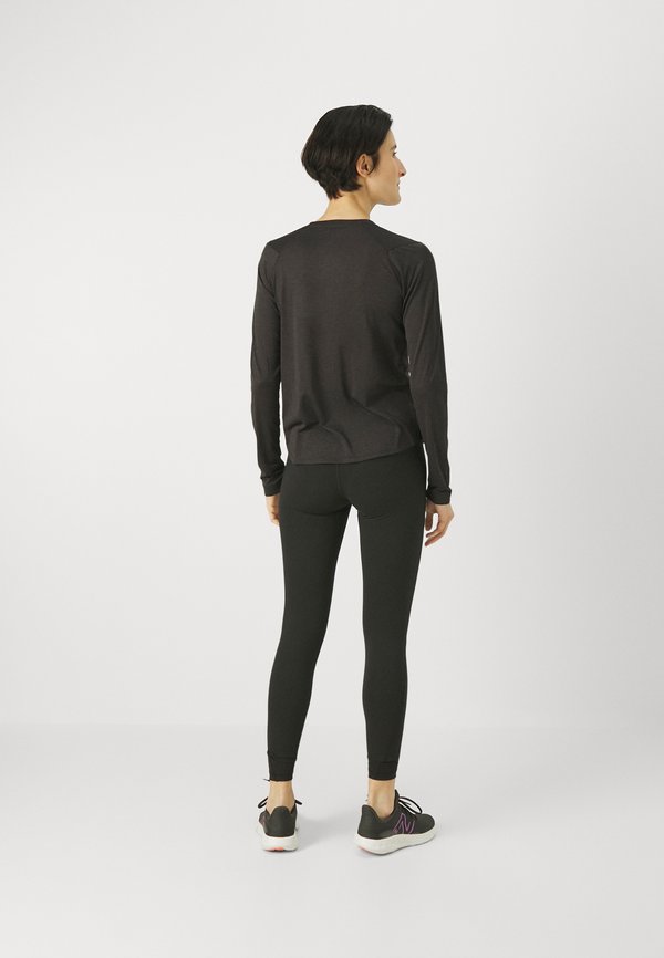 ATHLETICS LONG SLEEVE - Long sleeved top2