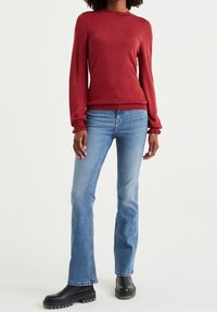 WE Fashion Pullover - red