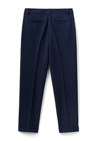 Marinblå skräddarsydda byxor i ett mjukt tyg, med platt front, två bakfickor och uppvikta benslut.