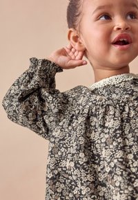 Next SET-REGULAR FIT - Päevakleit - black ditsy