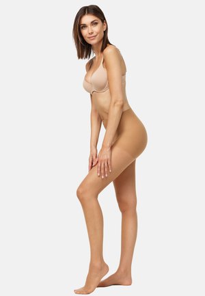 Beige padded bh en naadloze high-cut shapewear, gladde textuur, biedt een gestroomlijnde uitstraling, zachte stof, minimale voering en geen zichtbare naden.