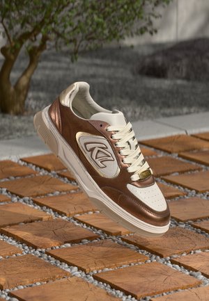 KOURTNEY LACE - Sneakers - dark brown/natural