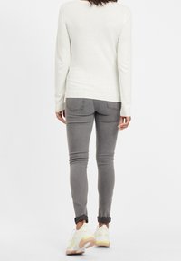 Oxmo Sweter