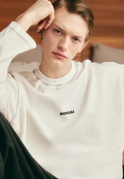 Bonsai BOX LOGO LONG SLEEVE UNISEX - Bluză cu mânecă lungă - white