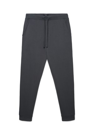 - Spodnie treningowe