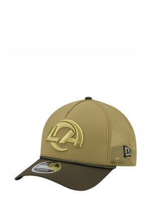 Khaki-Cap mit strukturiertem Design, ausgestattet mit einer strukturierten Mesh-Seite, einem gebogenen Schirm und einem in hellgrün gestickten Logo auf der Vorderseite.