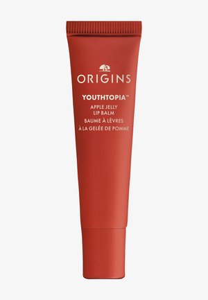 Rode tube Origins Youthtopia Apple Jelly Lip Balm met witte tekst en schroefdop op een witte achtergrond.