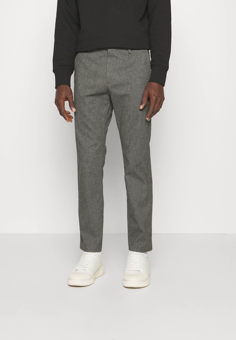 Grau, strukturierte, maßgeschneiderte Hose aus einem leichten Stoff mit geradem Bein, Fronttaschen und Gürtelschlaufen.