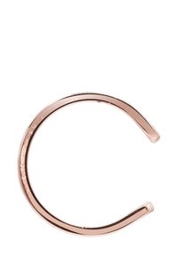 Roségoldenes Metallarmband, offenes Design, glatte Textur, abgerundete Kanten, mit einer minimalistischen Ästhetik und einer polierten Oberfläche.