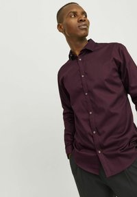 Jack & Jones PREMIUM CARDIFF - Ing - winetasting