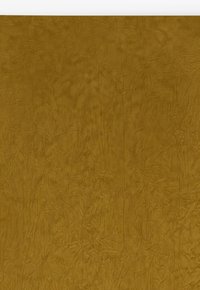 Fond texturé doré brun sans couture avec des motifs floraux subtils et de fines lignes verticales ressemblant à du tissu ou du papier peint.