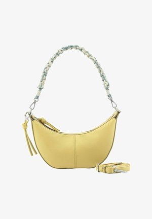 Sac à main en cuir jaune en forme de croissant avec bandoulière tressée bleue et blanche, fermeture éclair, détail pompon et une bandoulière d’épaule supplémentaire réglable.