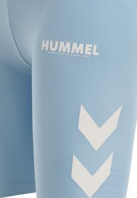 Hummel LLEGACY jasnoniebieski