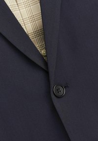 Thumbnail Image 7
