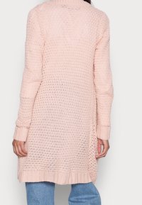 Vero Moda Strickjacke - light pink