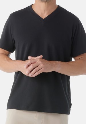 Tekninen t-paita - black