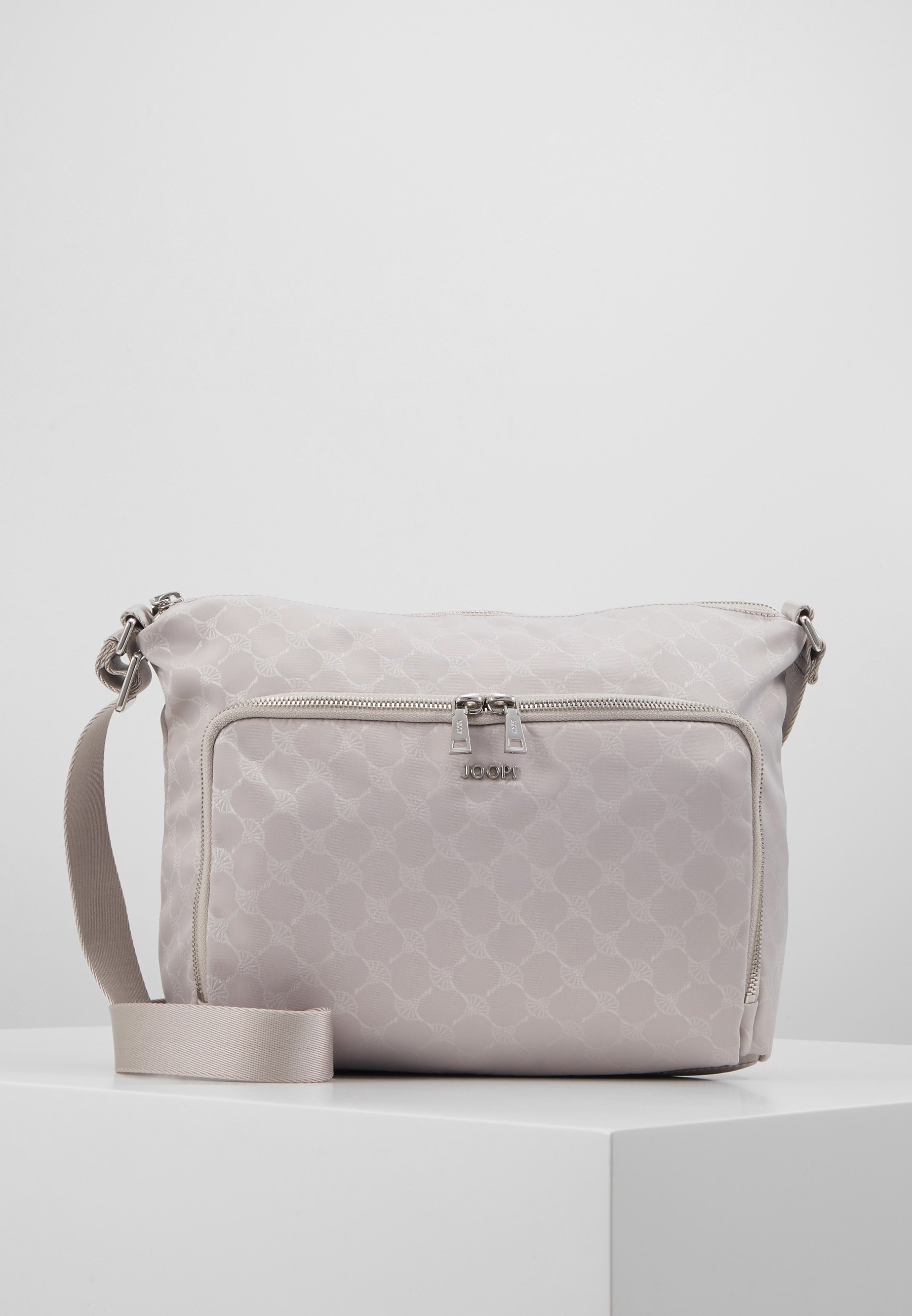 JOOP! CORNFLOWER BELA SHOULDERBAG Skulderveske light JOOP! CORNFLOWER BELA SHOULDERBAG Skulderveske
