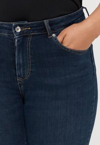 ONLY Carmakoma CARWILLY - Skinny džíny - dark blue denim
