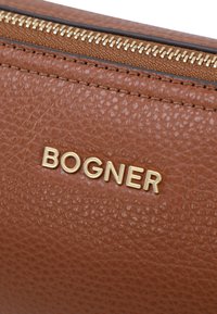 Bogner BANFF GULIA - Olkalaukku - mocha bisque