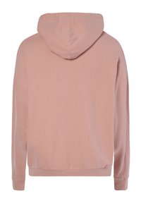 Zadní pohled na jednobarevnou dusty růžovou mikinu s kapucí, dlouhými rukávy a žebrovanými manžetami a lemem.