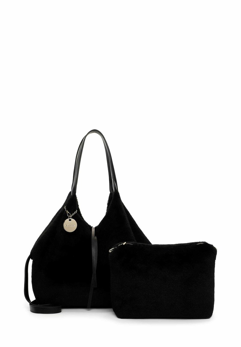 Sac épaule en fausse fourrure noire avec des poignées en cuir lisse noir, accompagné d'une trousse zippée assortie. Étiquette en métal ronde attachée.