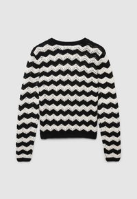 Schwarzer und weißer gehäkelter Pullover mit Zickzackmuster, rundem Halsausschnitt und langen Ärmeln, mit strukturierter Oberfläche.