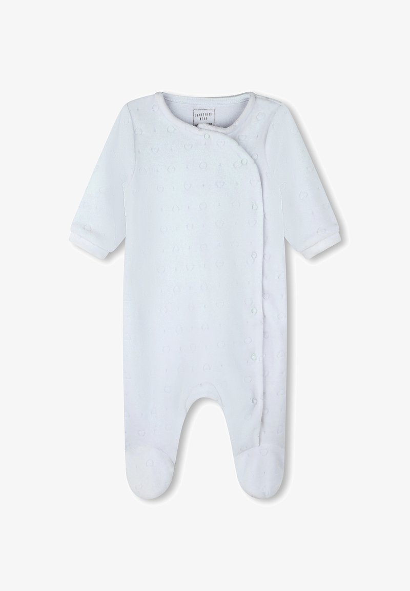 Bodysuit blanc pour bébé en tissu doux, doté d'une fermeture à pression, d'un col arrondi, de manches longues et de motifs en forme de cœur texturés sur l'ensemble.