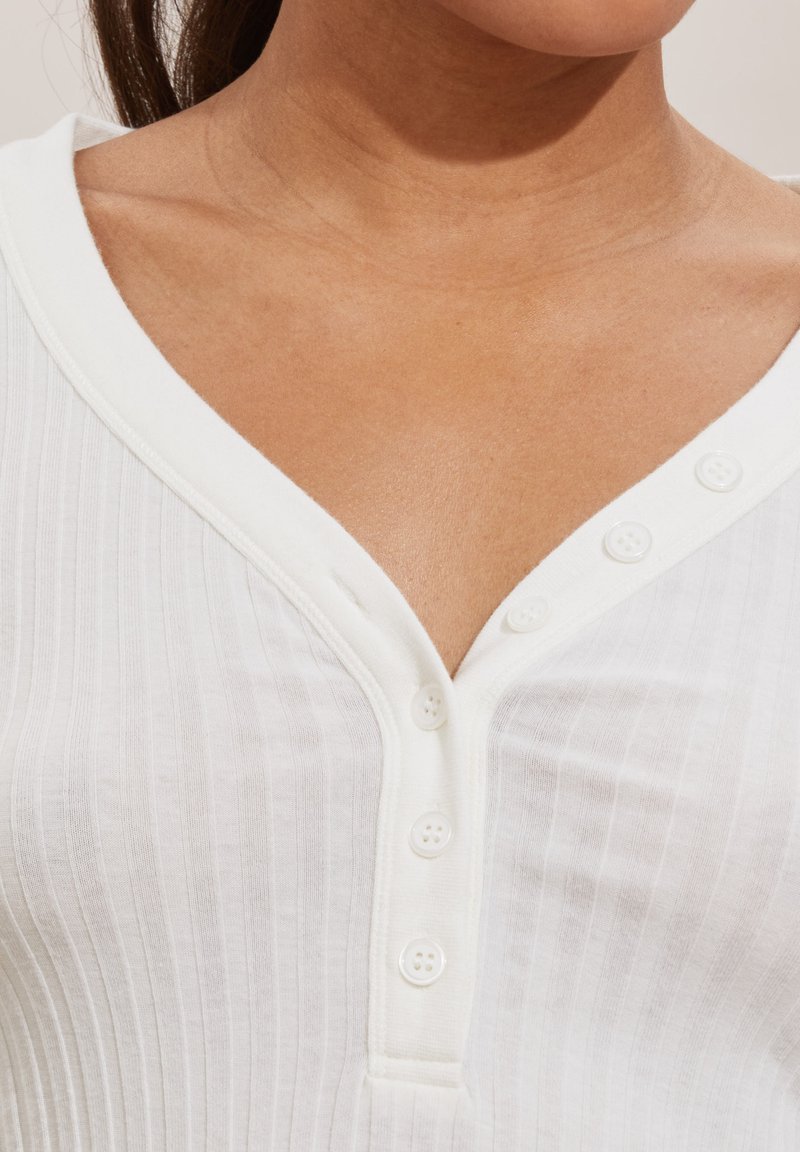 Damen T-Shirts | Odd Molly LINDSAY Langarmshirt light chalk/offwhite - IM10505 Damen T-Shirts | Odd Molly LINDSAY Langarmshirt light chalk/offwhite - IM10505