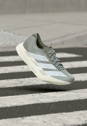 adidas Performance ADIZERO ADIOS PRO 4 - Maanteejooksu jalatsid - silver-coloured/footwear white/silver-coloured pebble