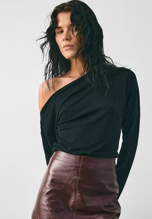 Top dugih rukava - black