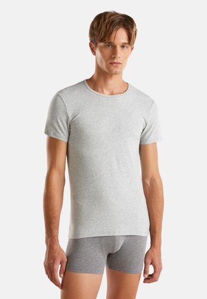 United Colors of Benetton T-shirt basic - grey