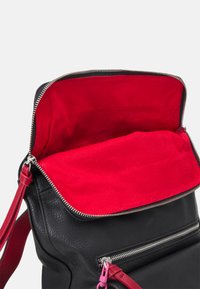 Desigual BOLS MICKEY NERANO - Dnevni ruksak - black
