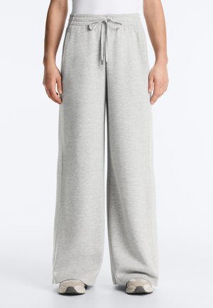 OYSHO MÉLANGE PIQUÉ STRAIGHT-LEG - Jogginghose - light grey